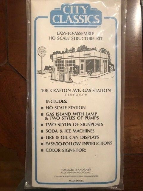 City Classics 108 HO Crafton Avenue Service Gas Station Building Kit
