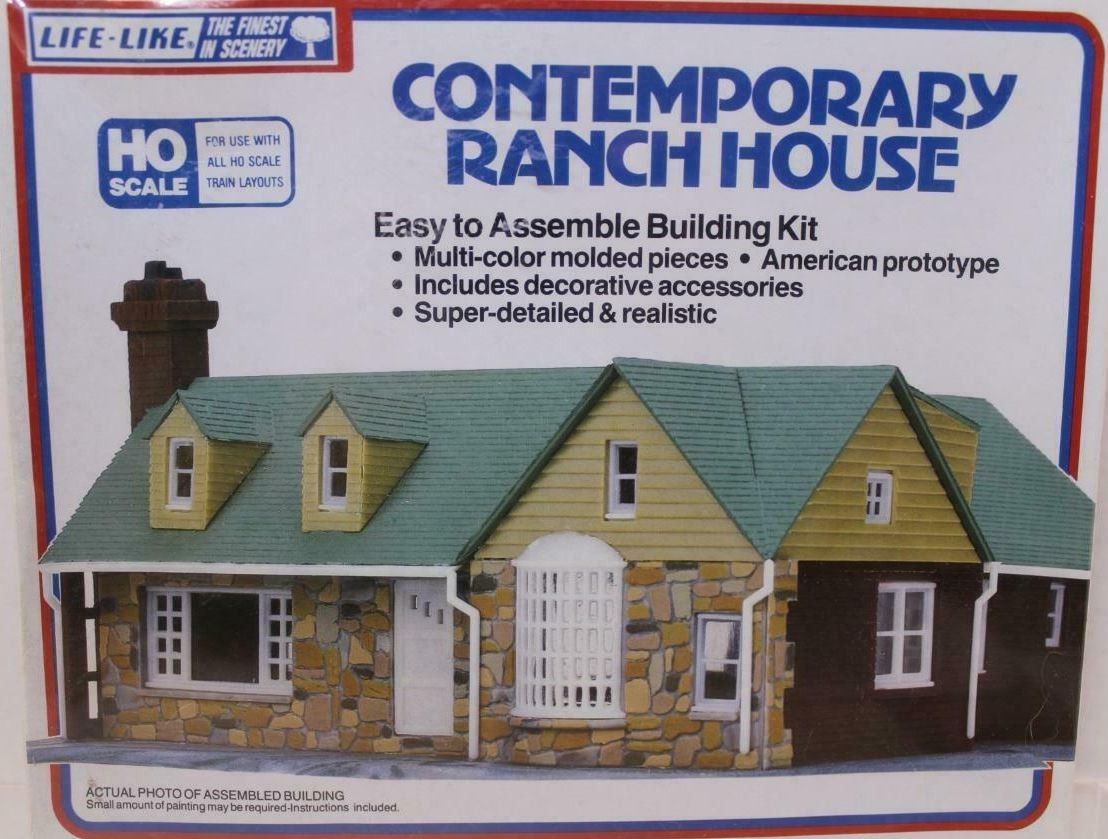 Life Like 1383 HO Contemporary Ranch House Building Kit