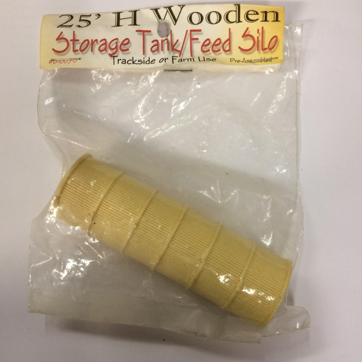 Model Tech Studios D-0070 HO Storage Tank / Feed Silo 25' H Wooden