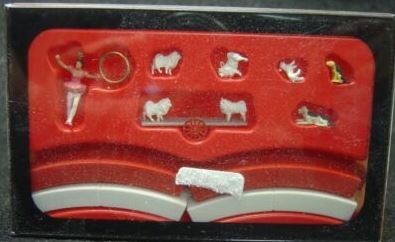 Preiser 22009 HO "The Great Circus Train" Circus Dog Show Act Figures (Set of 7)