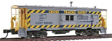 Walthers 40463 HO CSX Bay Window Cab Caboose