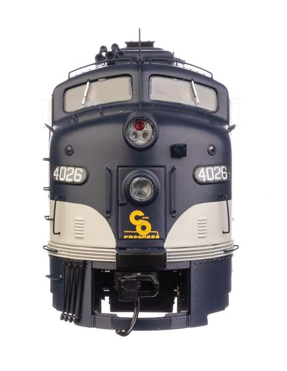 Walthers 920-49911 HO C&O EMD E8 A-A Diesel Loco - Standard DC #4014 & 4026