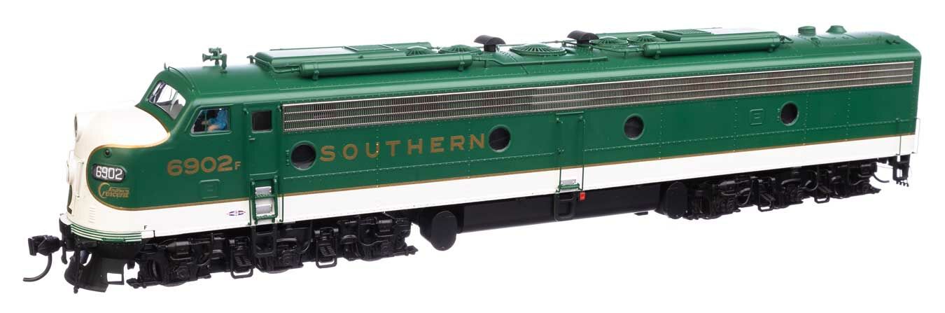 Walthers 920-42920 HO SOU EMD E8 A-A Diesel Loco w/ Sound & DCC #6902 & 6910