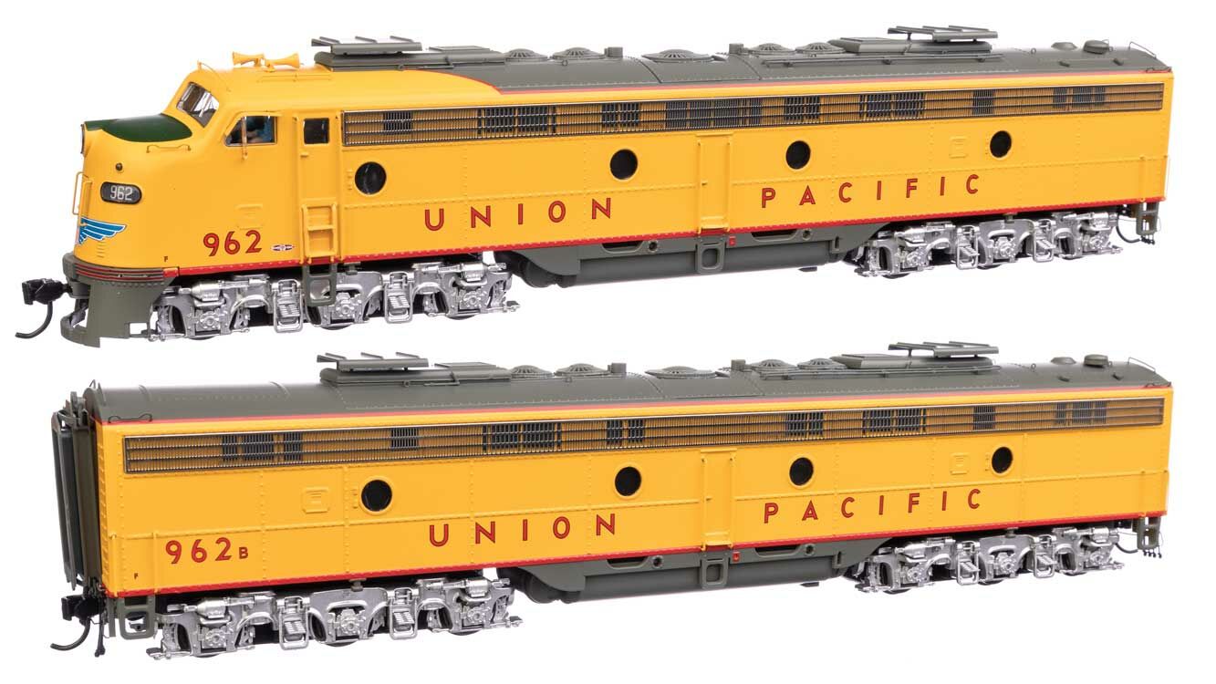 Walthers 920-49954 HO Union Pacific EMD E9A - E9B Diesel Loco - DC #962, 962B