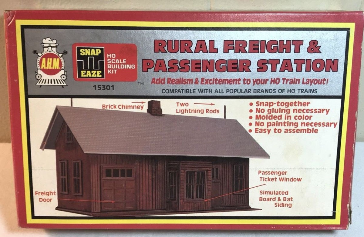 AHM 15301 HO Rural Freight & Passenger Station Building Kit