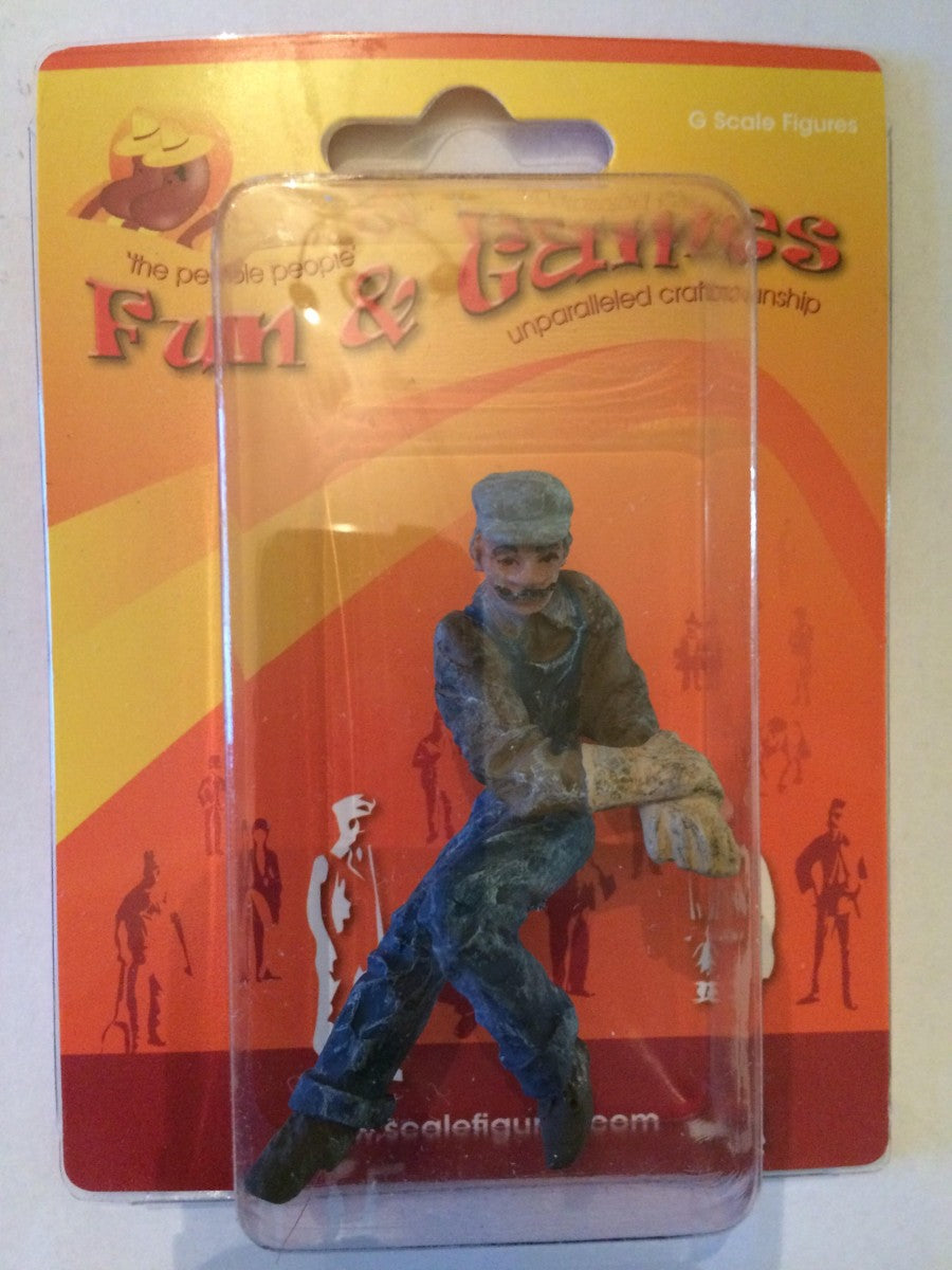 F&G GJC05 Handpainted G Scale Fireman# 2 Figure