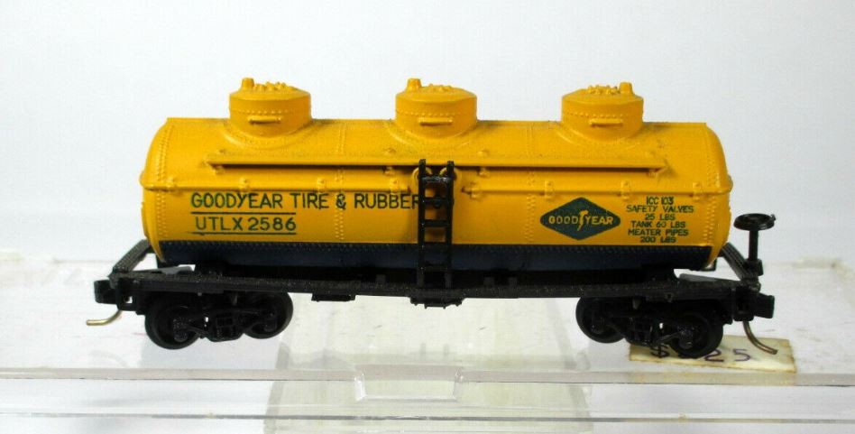 Life Like S784C N Scale Goodyear/UTLX 3 Dome Tank Car #2586