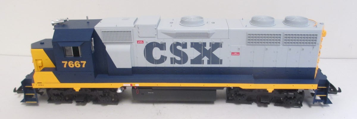 USA Trains R22203 G Scale CSX GP38-2 Diesel Locomotive #7667
