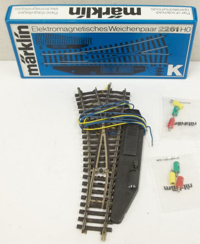 Marklin 2261 HO K Track Left & Right Hand Electric Turnout Switch Pair