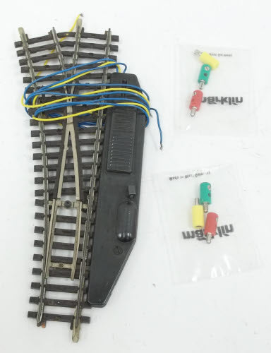 Marklin 2261 HO K Track Left & Right Hand Electric Turnout Switch Pair