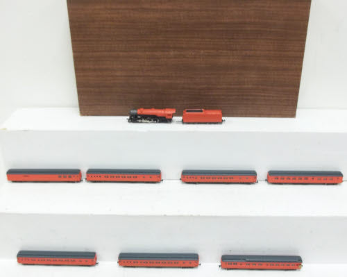 Con-Cor 8503 NYC Cardinal's N Gauge Steam Train Set