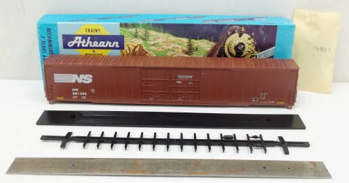 Athearn 1981 HO Norfolk Southern Hi-Cube Box Car Kit