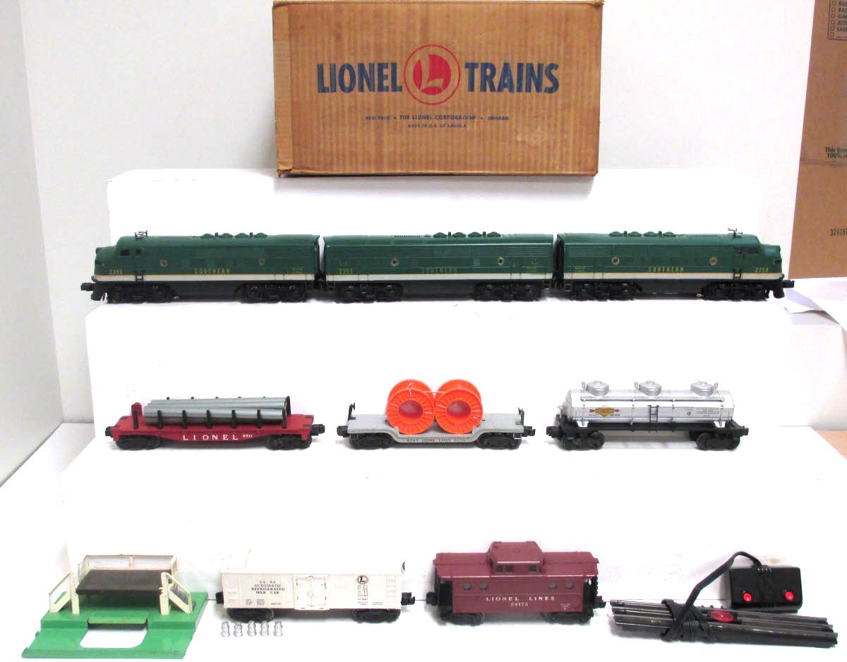 Lionel 2231W Vintage O Great Southern 2356 AA Freight Set