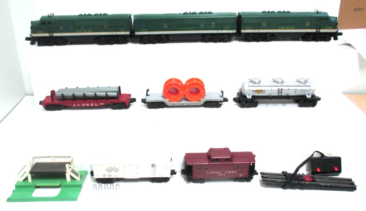 Lionel 2231W Vintage O Great Southern 2356 AA Freight Set