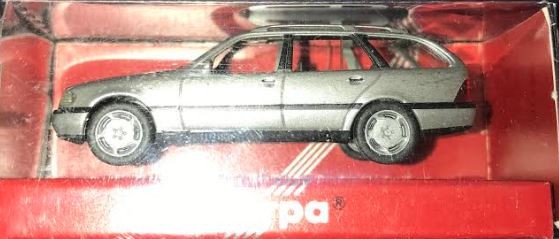 Herpa 032094 HO Mercedes-Benz C 180 T in Metallic Gray