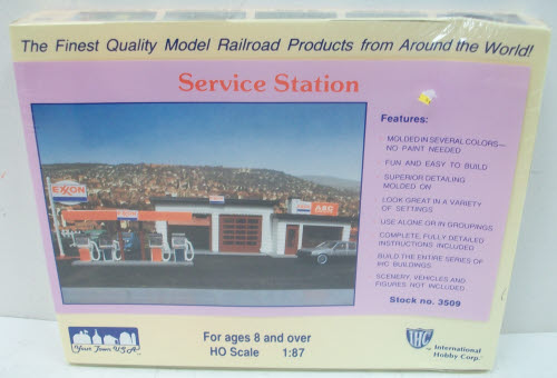 IHC 3509 HO Scale Service Station Building Kit