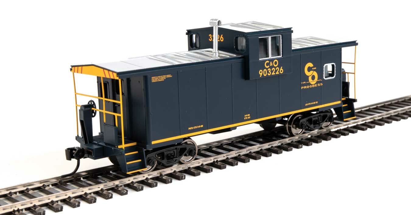 Walthers 910-8711 HO C&O International Extended Wide-Vision Caboose RTR #903226