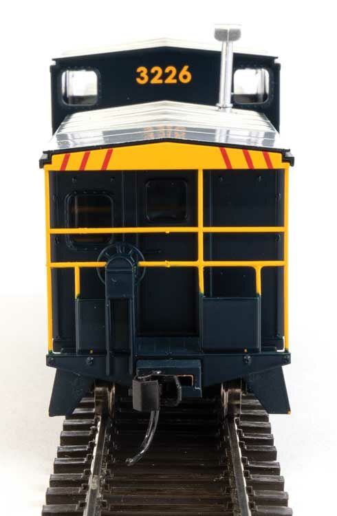 Walthers 910-8711 HO C&O International Extended Wide-Vision Caboose RTR #903226
