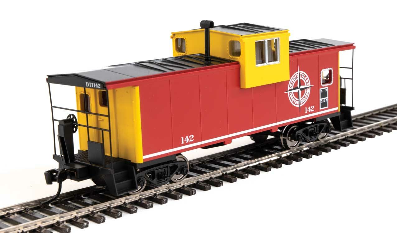 Walthers 910-8713 HO DTI International Extended Wide-Vision Caboose RTR #142