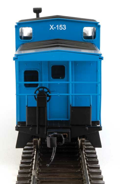 Walthers 910-8716 HO GN International Extended Wide-Vision Caboose RTR #X-153