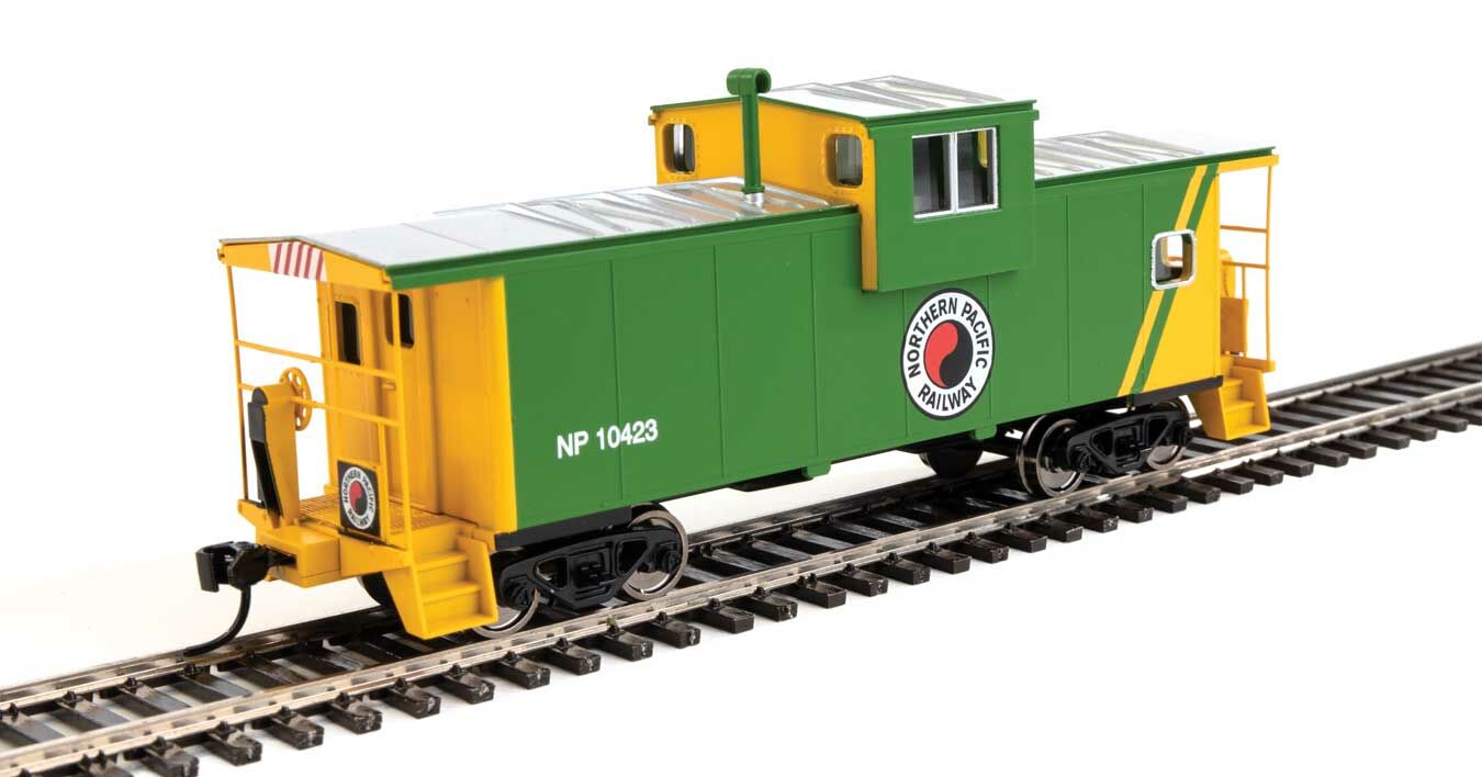 Walthers 910-8719 HO NP International Extended Wide-Vision Caboose RTR #10423
