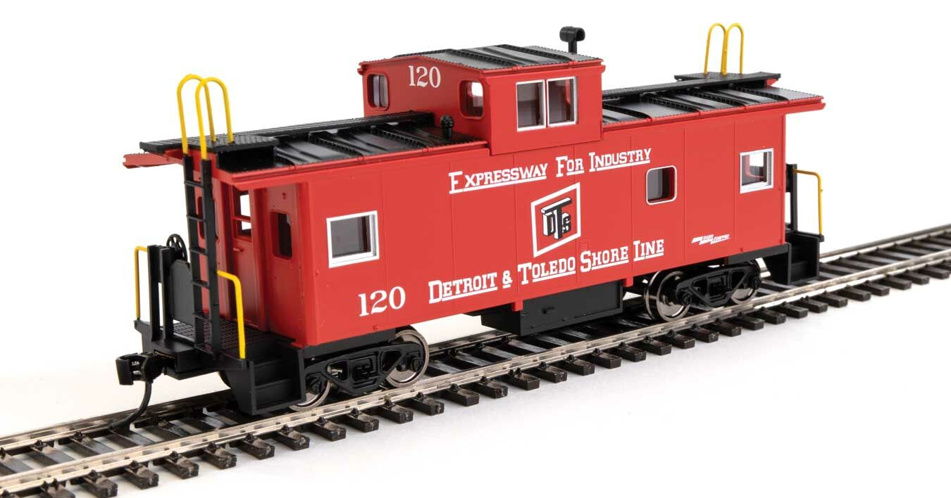Walthers 910-8765 HO DTS International Wide-Vision Caboose Ready to Run #120