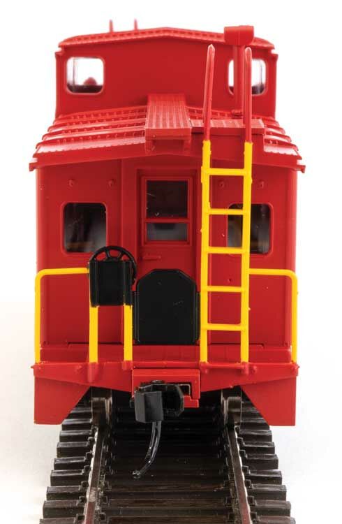 Walthers 910-8770 HO GMO International Wide-Vision Caboose Ready to Run #2993