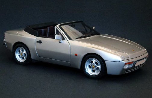 Italeri 3646 1:24 Porsche 944S Cabrio Plastic Model Car Kit