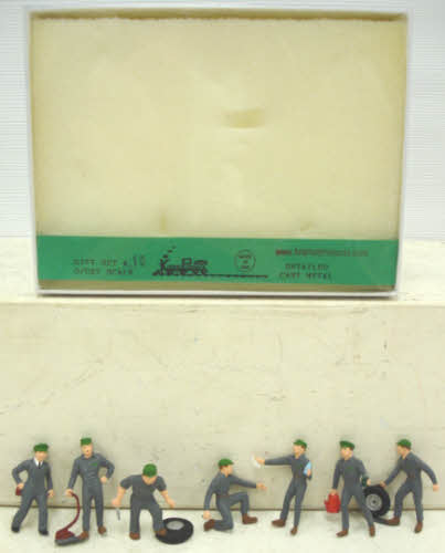 Kramer 10 O Scale 7 Gas Station Guys