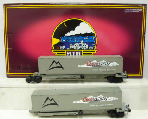 MTH 20-95067 Coors Light Spine Car Set with 48' Containers (Set of 2)