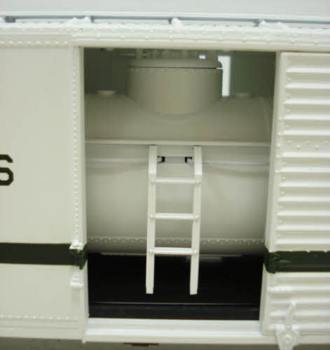 MTH 20-93410 O Gauge Linde Industrial Gases 40’ AAR Box Tank Car #3040