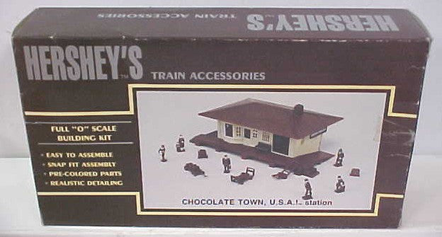 K-Line K40312 Hershey's Chocolate Town USA Station W/Figures Building Kit