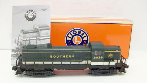 Lionel 6-28887 O Gauge Southern RS-3 Diesel Locomotive #2028