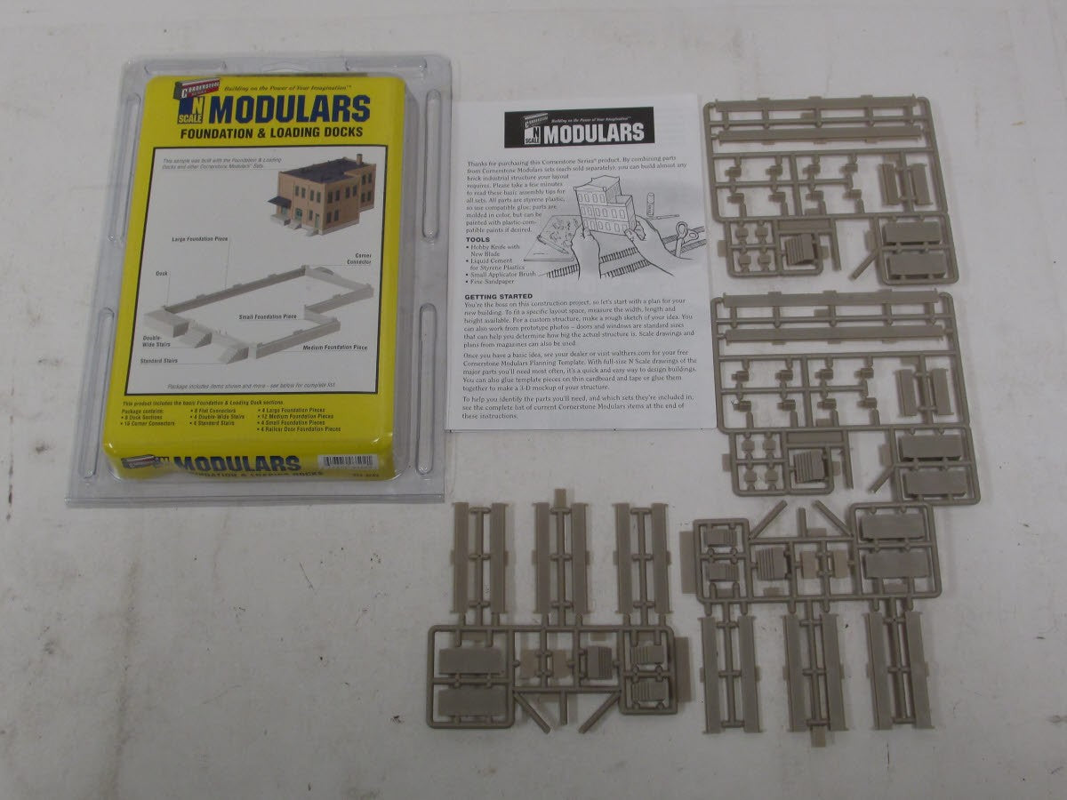 Walthers 933-3283 N Cornerstone Modulars Foundation & Loading Docks Kit