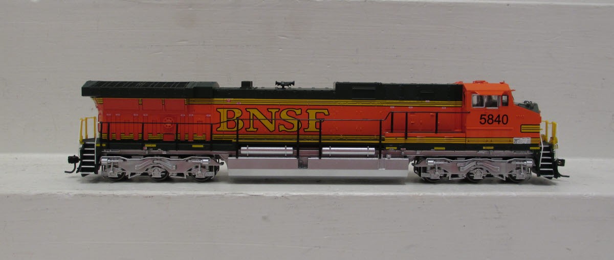 Broadway Limited 4005 HO BNSF GE AC6000 Diesel Locomotive with Sound #5840