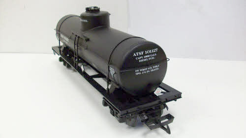 USA Trains R15106 G Atchison, Topeka and Santa Fe 10,000-Gallon Tank Car #101127