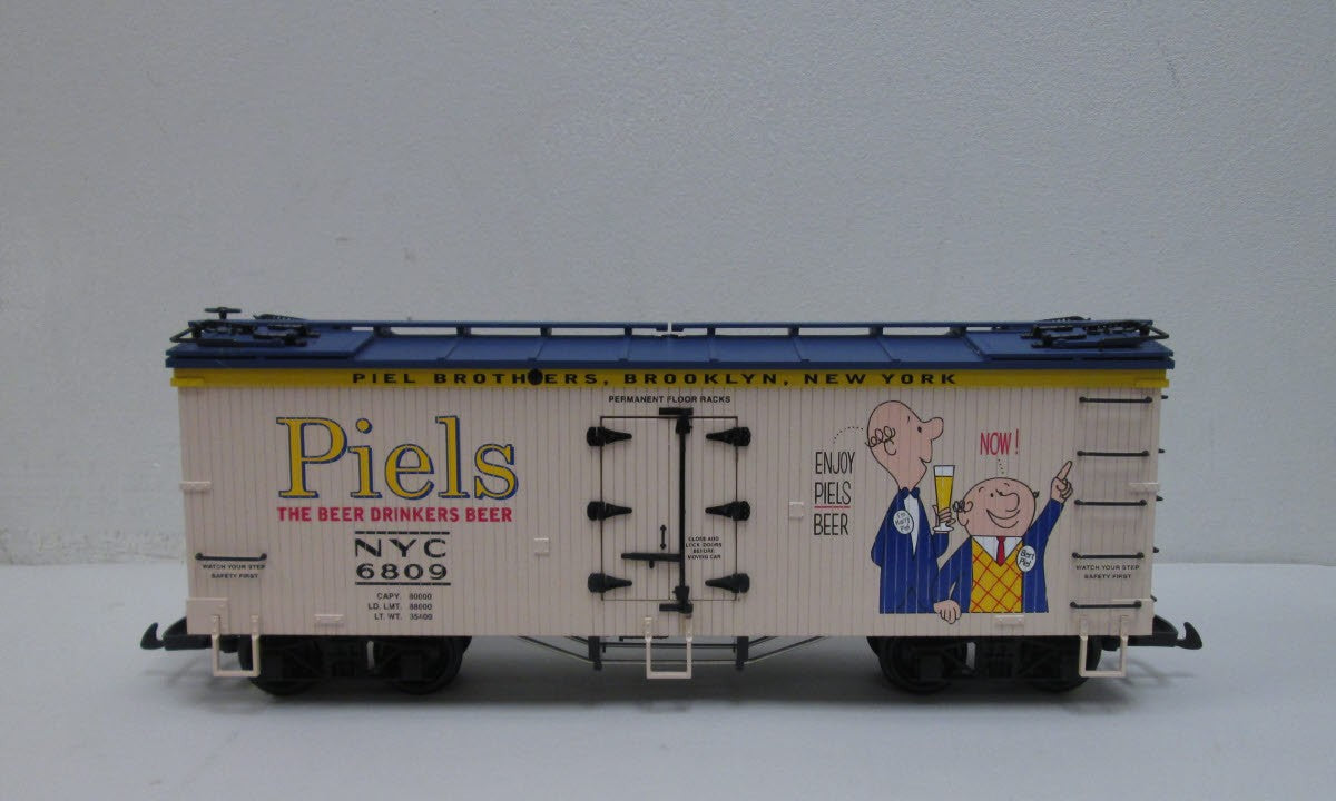 USA Trains R16373 G Scale Piels Beer Reefer #6809
