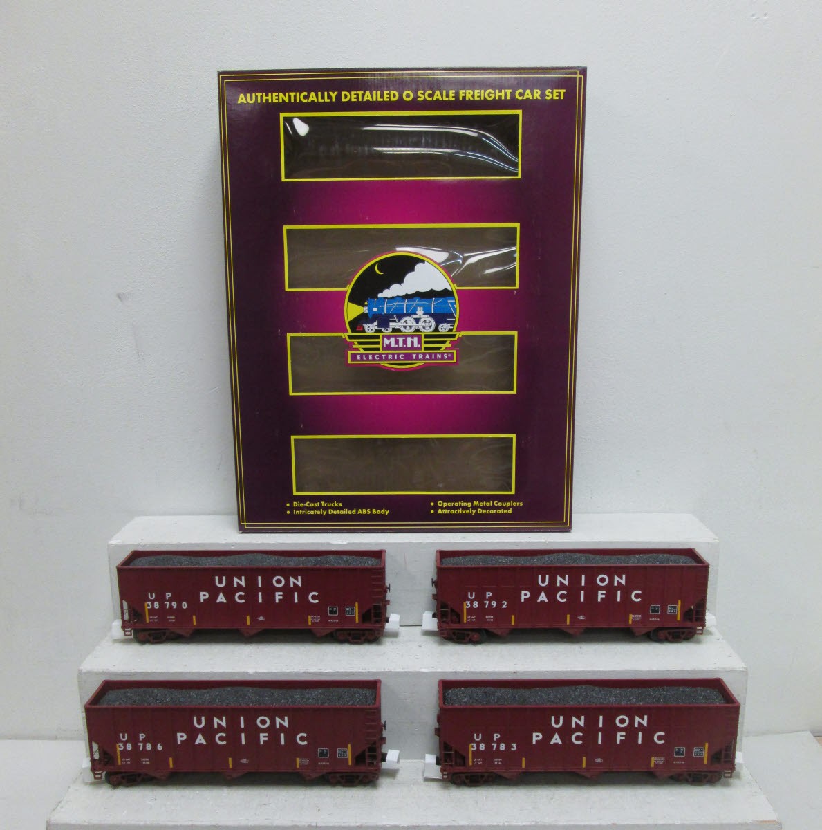 MTH 20-90520 O Union Pacific Coke Hopper Car Set (Set of 4)
