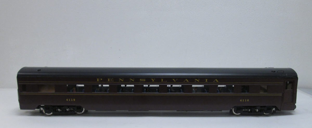 USA Trains R31021 Pennsylvania Streamlined Coach #4110 - Metal Wheels