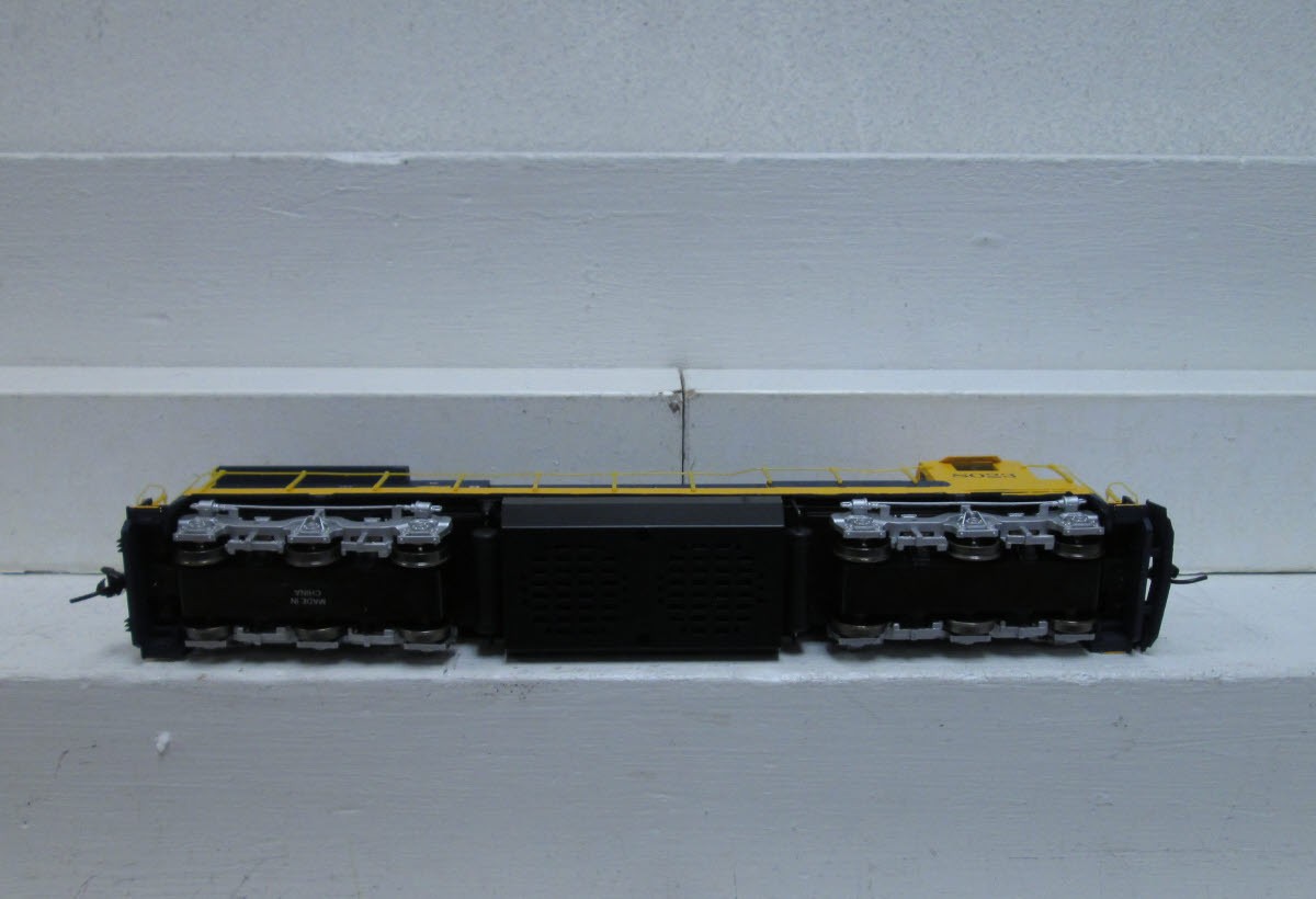 Broadway Limited 5041 HO Blue Line ATSF GE C30-7 Diesel Locomotive #8023