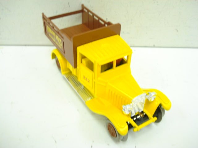 Lionel 6-21658 O Ringling Bros. SuperStreets Vintage Truck