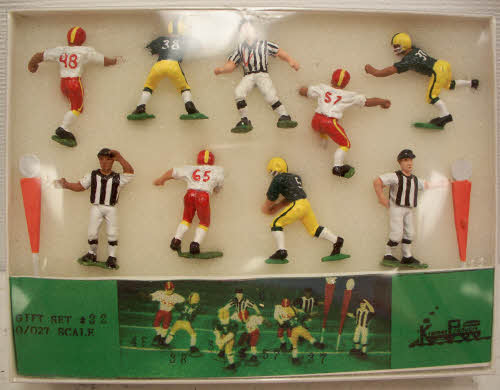 Kramer GS32 Gift Set of O/O27 Scale Football Players