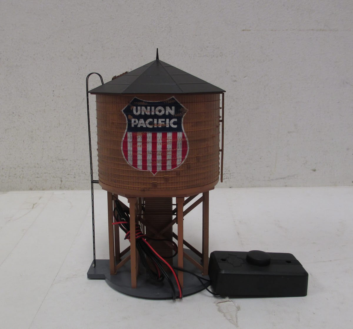Broadway Limited 6095 HO Union Pacific Operating Water Tower With Sound