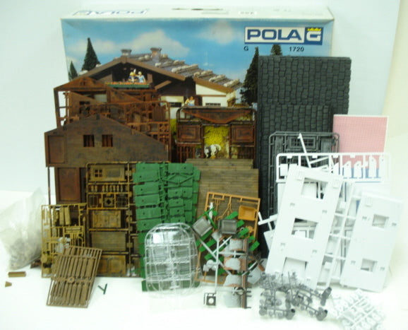 Pola 1720 G Scale Alpine Farm Kit