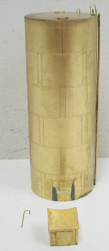 NJ International 1550 HO Vertical Brass Water Tank