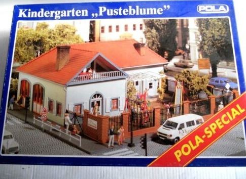 Pola 400 HO Kindergarten Building Kit