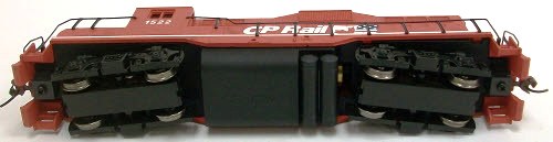 Walthers 931-114 HO Canadian Pacific GP9M Diesel Locomotive #1522