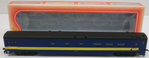 IHC 48284 HO Scale Via Rail Canada Smooth Side Combine #9475