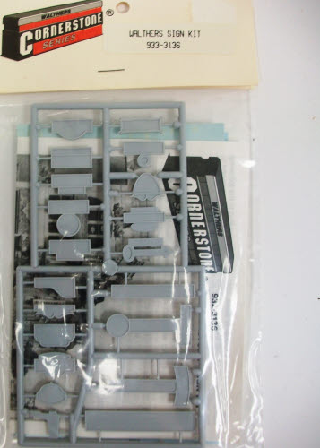 Walthers 933-3136 HO Scale Sign Kit