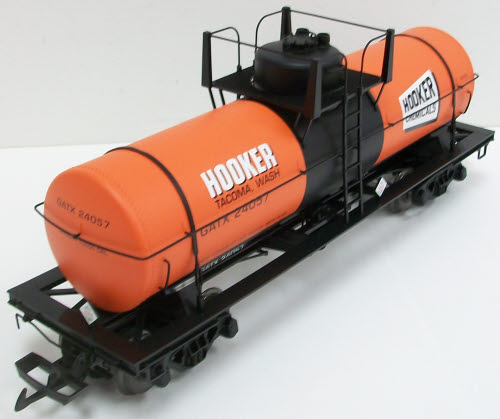 USA Trains 15120 G Hooker 10,000-Gallon Tank Car Orange - Metal Wheels